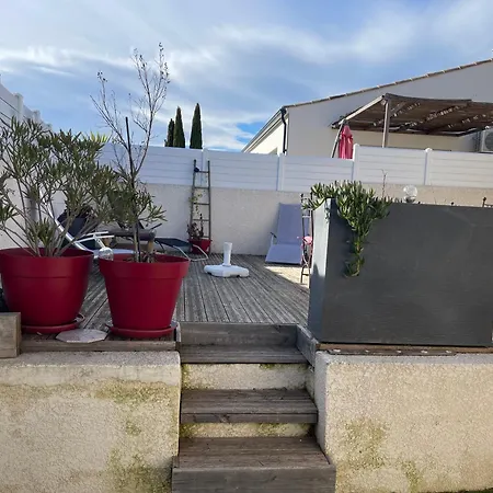 Calme Deux Proche De La Confort Villa